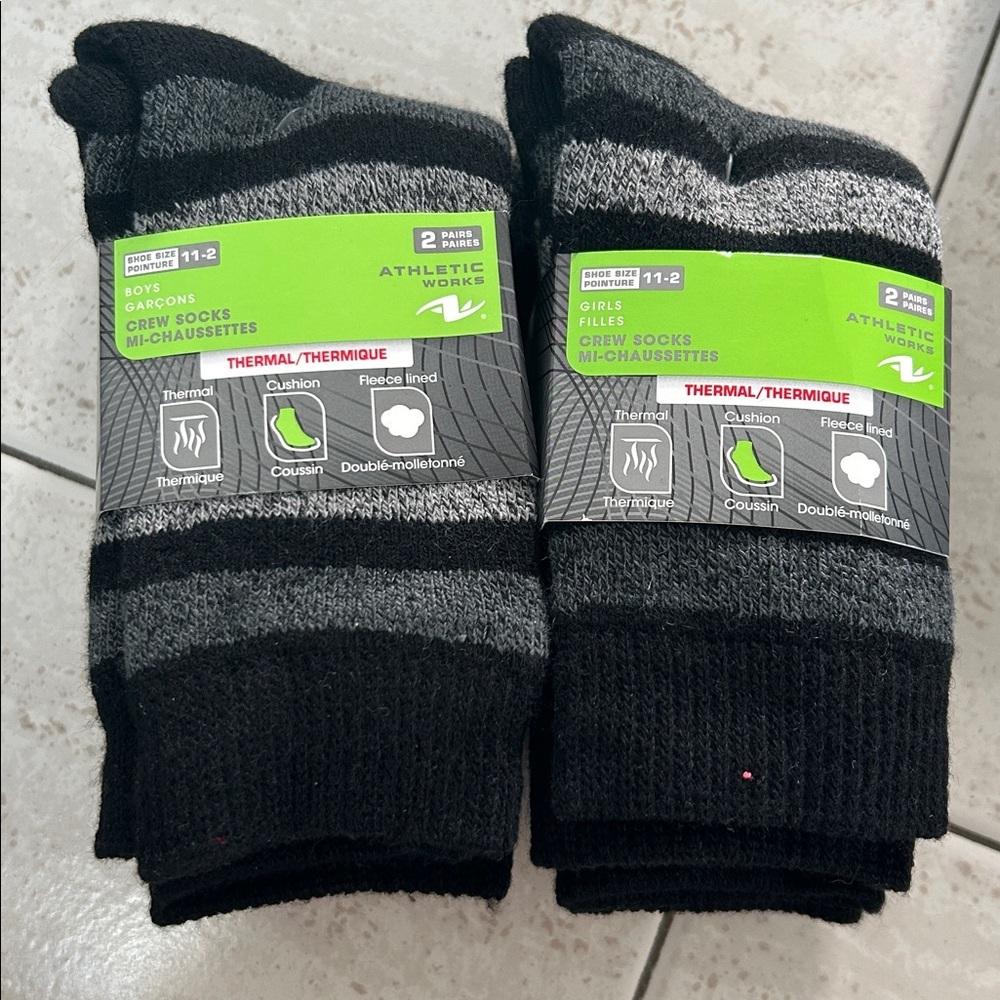 NEW 🆕 FOUR pairs Athletic Works Boys' Crew Thermal Socks - 11-2